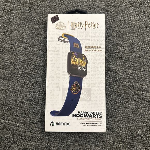 Harry Potter Hogwarts Smartwatch Band Fits all Apple Watch Sizes - Picture 1 of 3